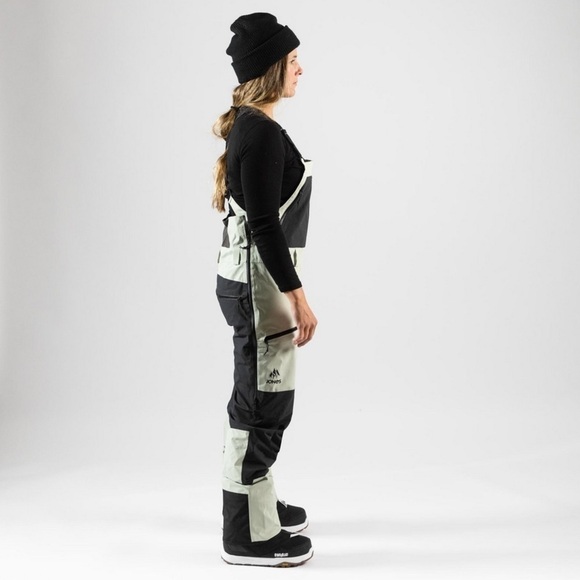 Jones • Women’s Mountain MTN Surf Snowboard Ski Bibs Sage Green M NWT - Picture 4 of 14